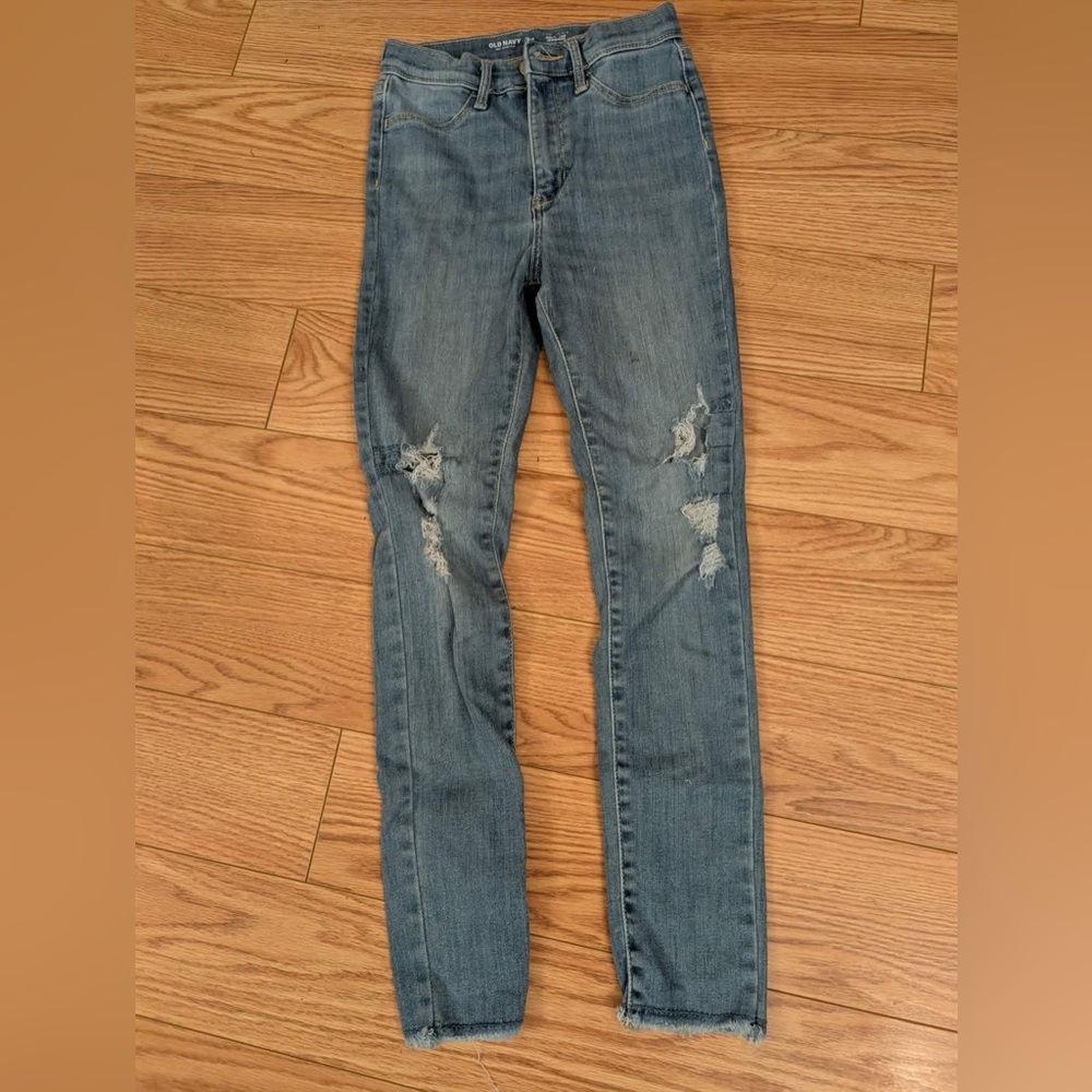 Old Navy Distressed Light Blue Skinny Jeans